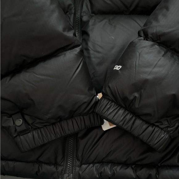The North Face Nuptse Jacket - Picture 10 of 10